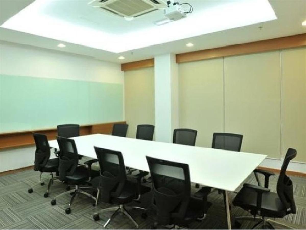 Tan’Yaa Hotel Cyberjaya Bagian luar foto