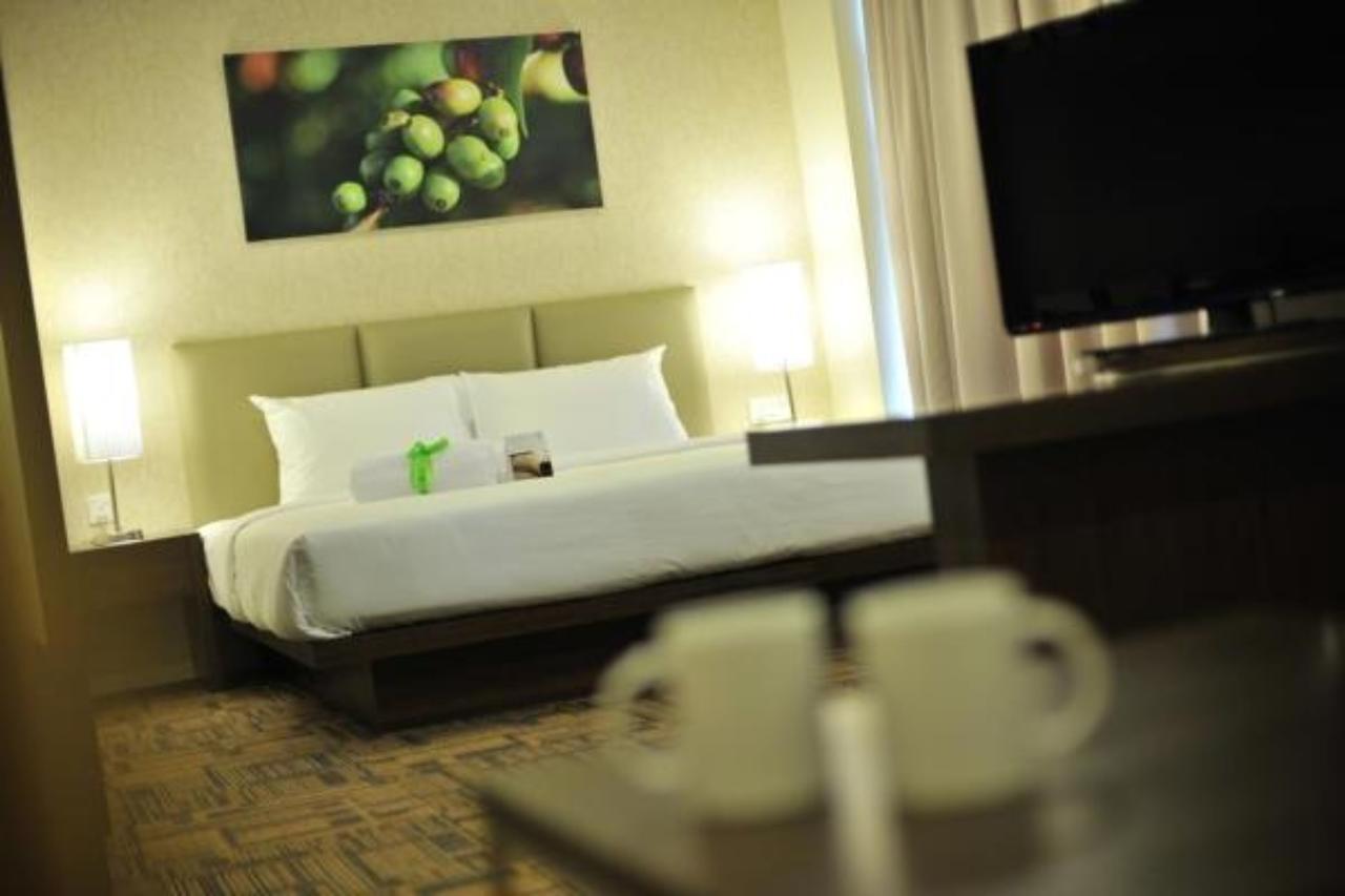 Tan’Yaa Hotel Cyberjaya Bagian luar foto