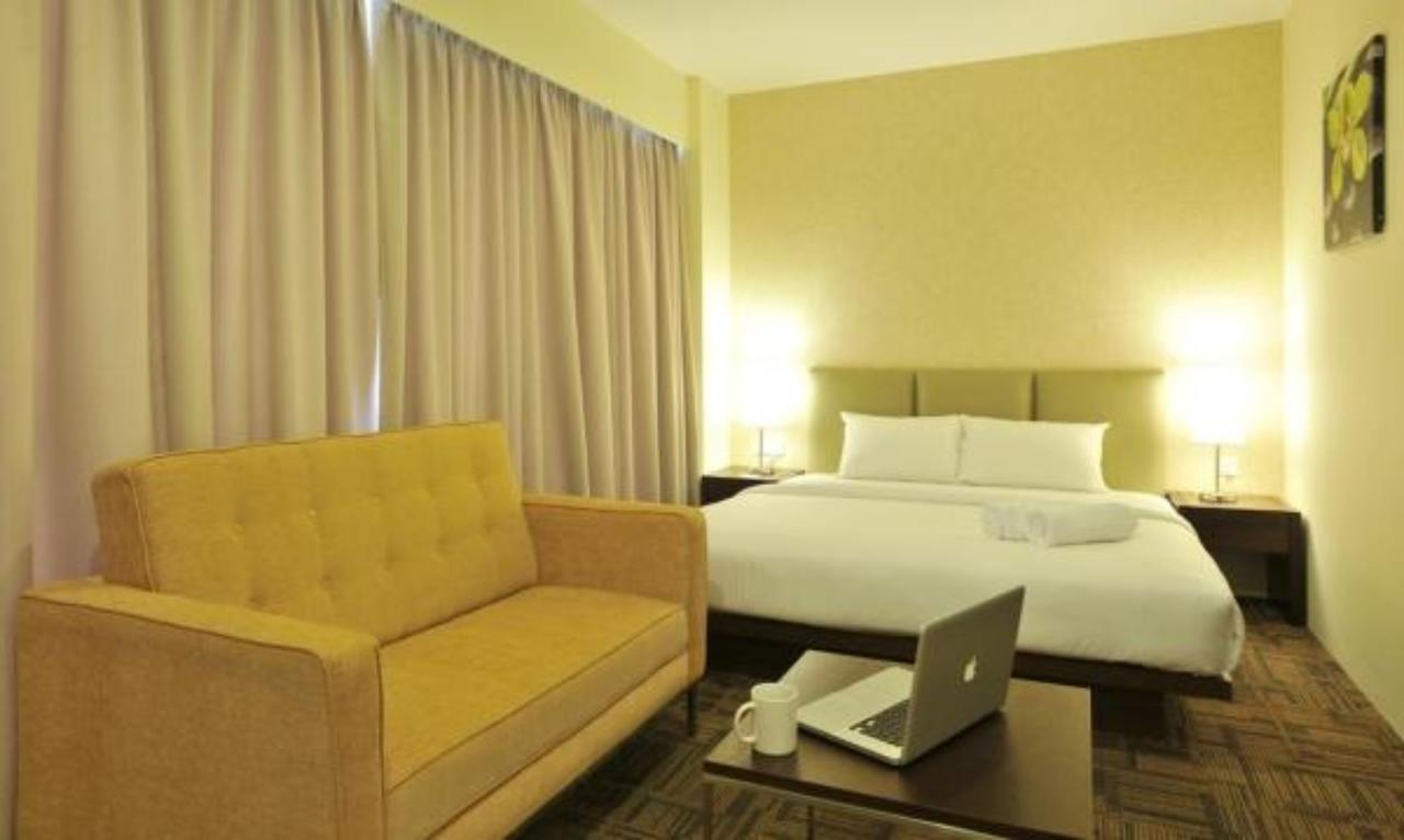 Tan’Yaa Hotel Cyberjaya Bagian luar foto