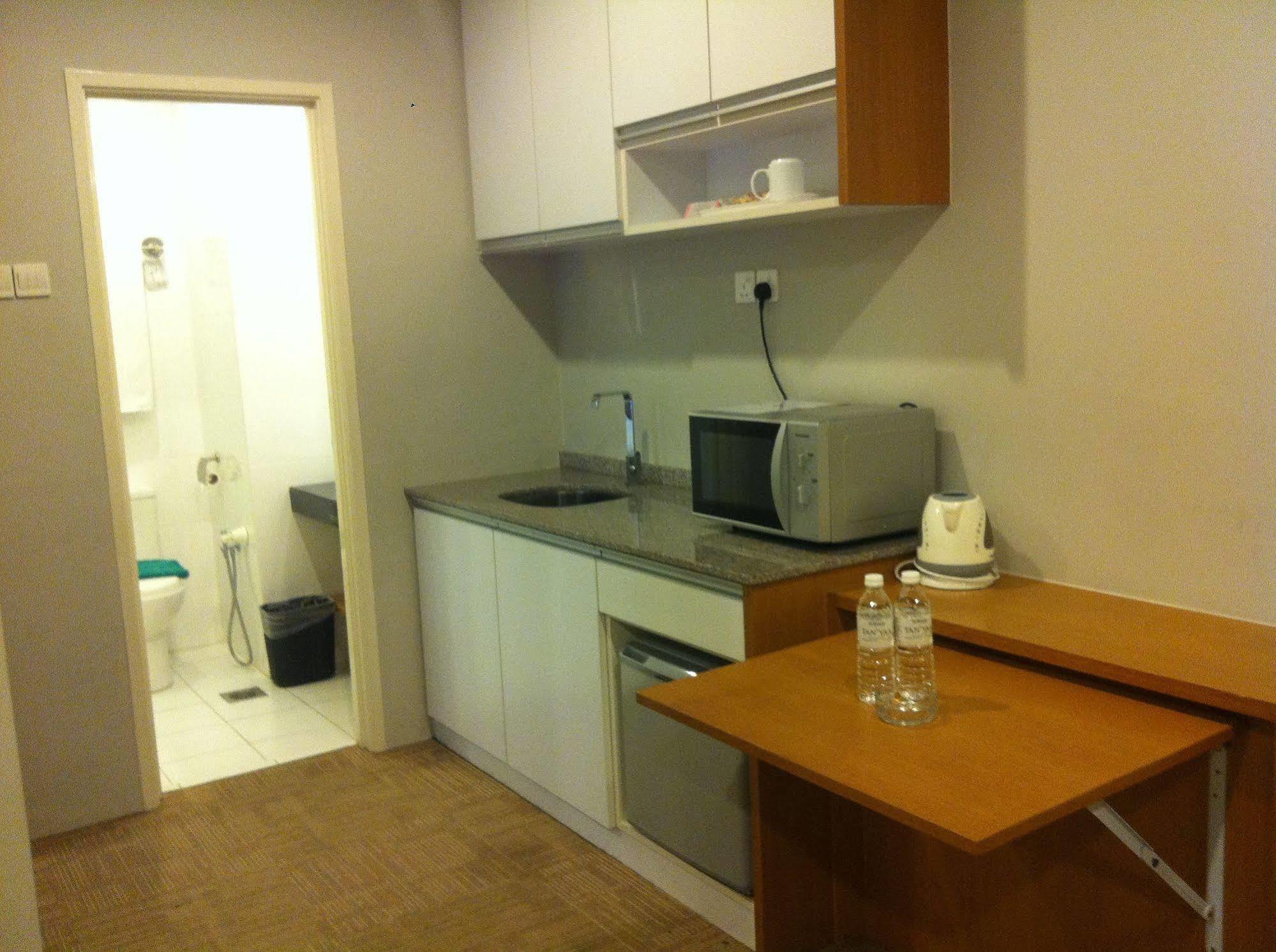 Tan’Yaa Hotel Cyberjaya Bagian luar foto
