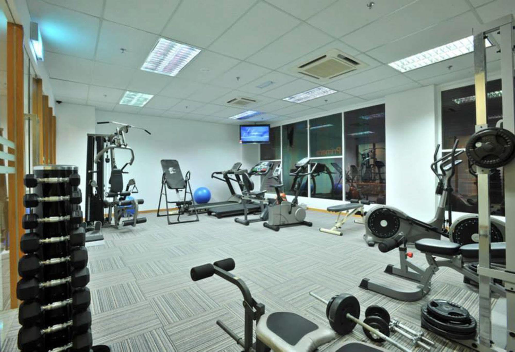 Tan’Yaa Hotel Cyberjaya Bagian luar foto